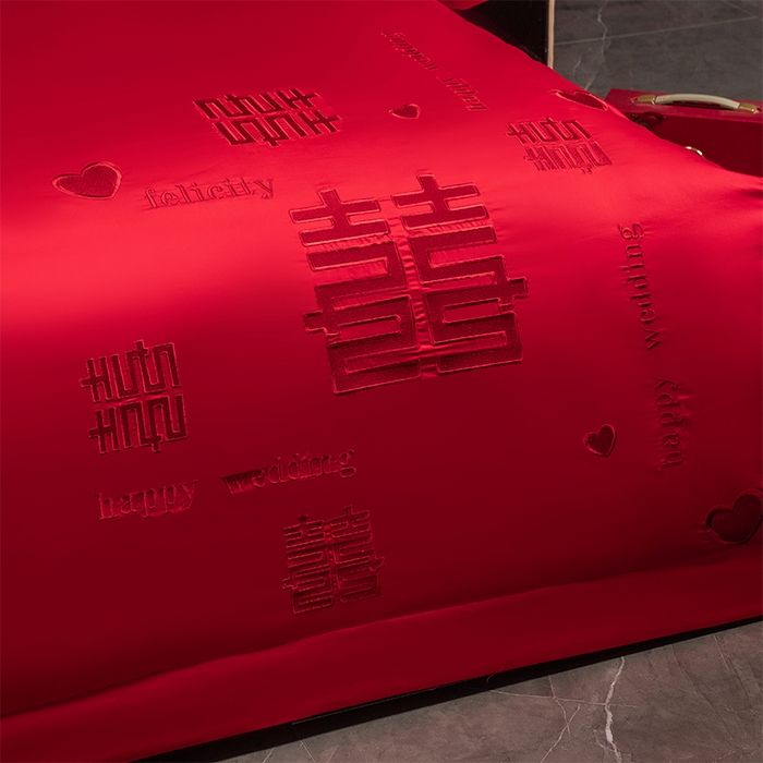 91家纺网 家纺一手货源 找家纺 博之洋婚庆 2026新款新中式亲肤棉婚庆大红刺绣系列四件套 喜运绵绵-红