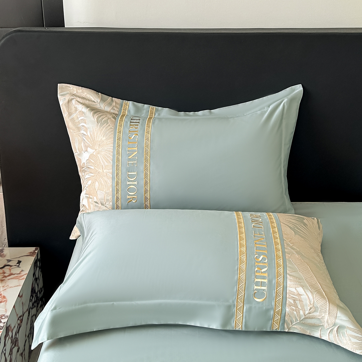 91家纺网 家纺一手货源 找家纺 置顶家纺 2026新款羽枫亲肤提花刺绣四件套 羽枫-繁星蓝