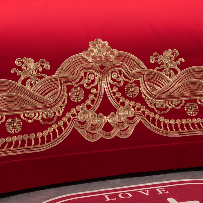 91家纺网 家纺一手货源 找家纺 博之洋婚庆 2026新款新中式亲肤棉婚庆大红刺绣系列四件套 甜蜜爱恋-金