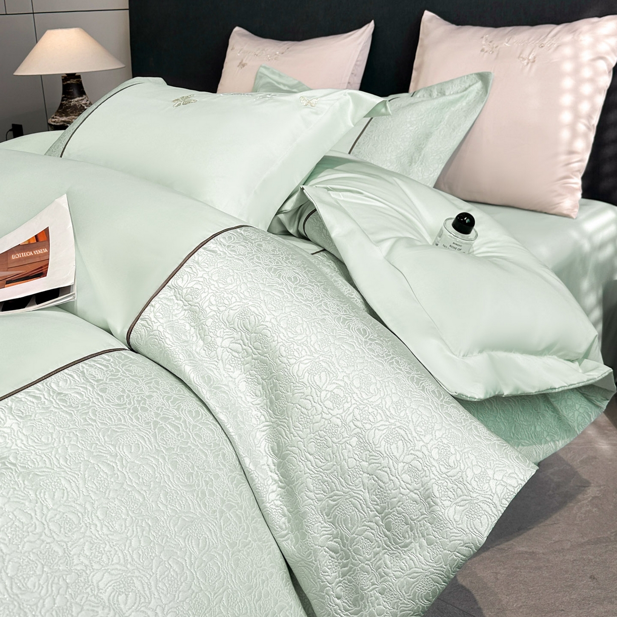 91家纺网 家纺一手货源 找家纺 （总）七七家纺 2026新款浮雕亲肤棉刺绣四件套-迪拉系列