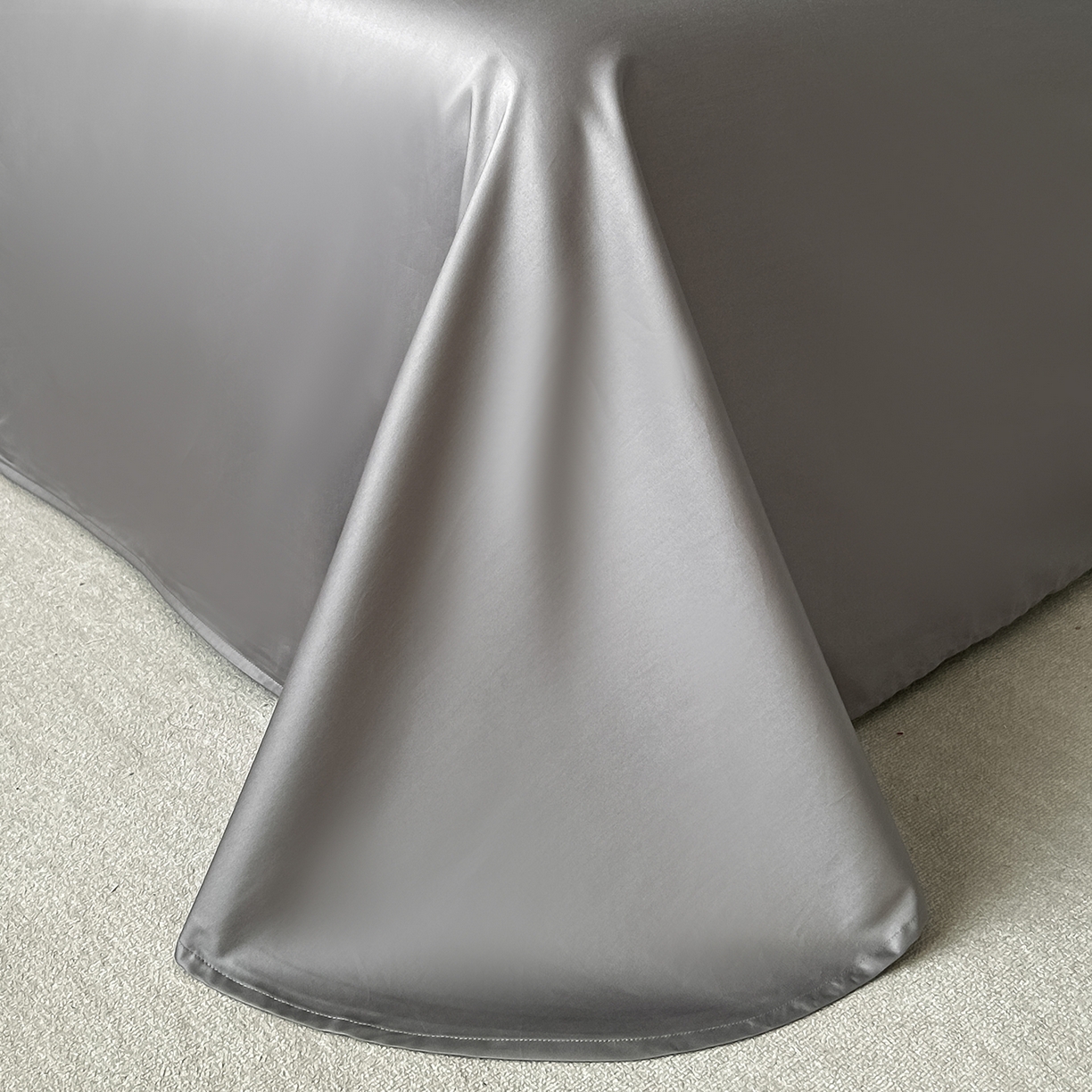 91家纺网 家纺一手货源 找家纺 置顶家纺 2026新款羽枫亲肤提花刺绣四件套 羽枫-高级灰