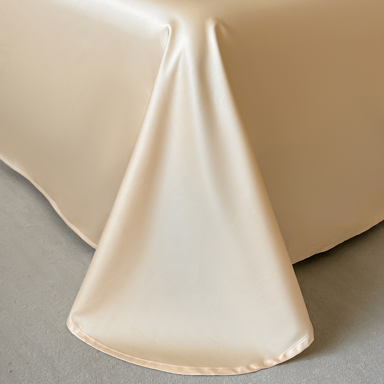 91家纺网 家纺一手货源 找家纺 置顶家纺 2026新款羽枫亲肤提花刺绣四件套 羽枫-浅香槟