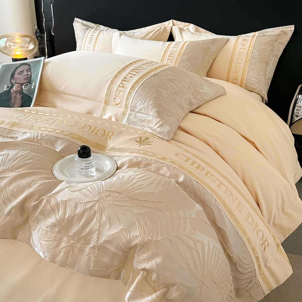 91家纺网 家纺一手货源 找家纺 置顶家纺 2026新款羽枫亲肤提花刺绣四件套 羽枫-浅香槟