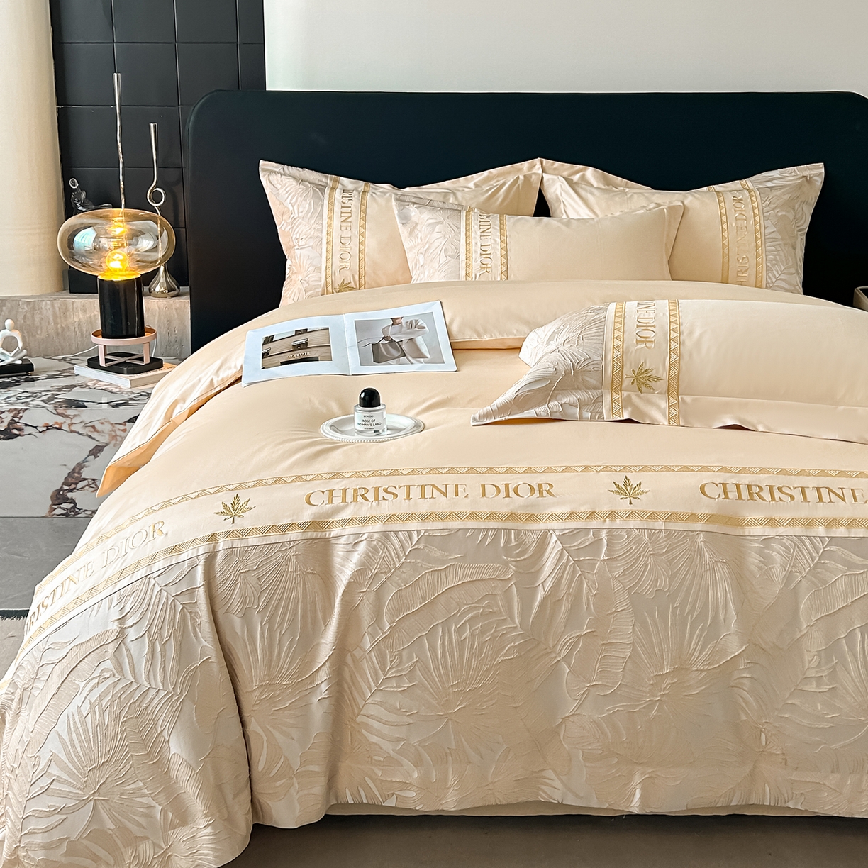 91家纺网 家纺一手货源 找家纺 置顶家纺 2026新款羽枫亲肤提花刺绣四件套 羽枫-浅香槟