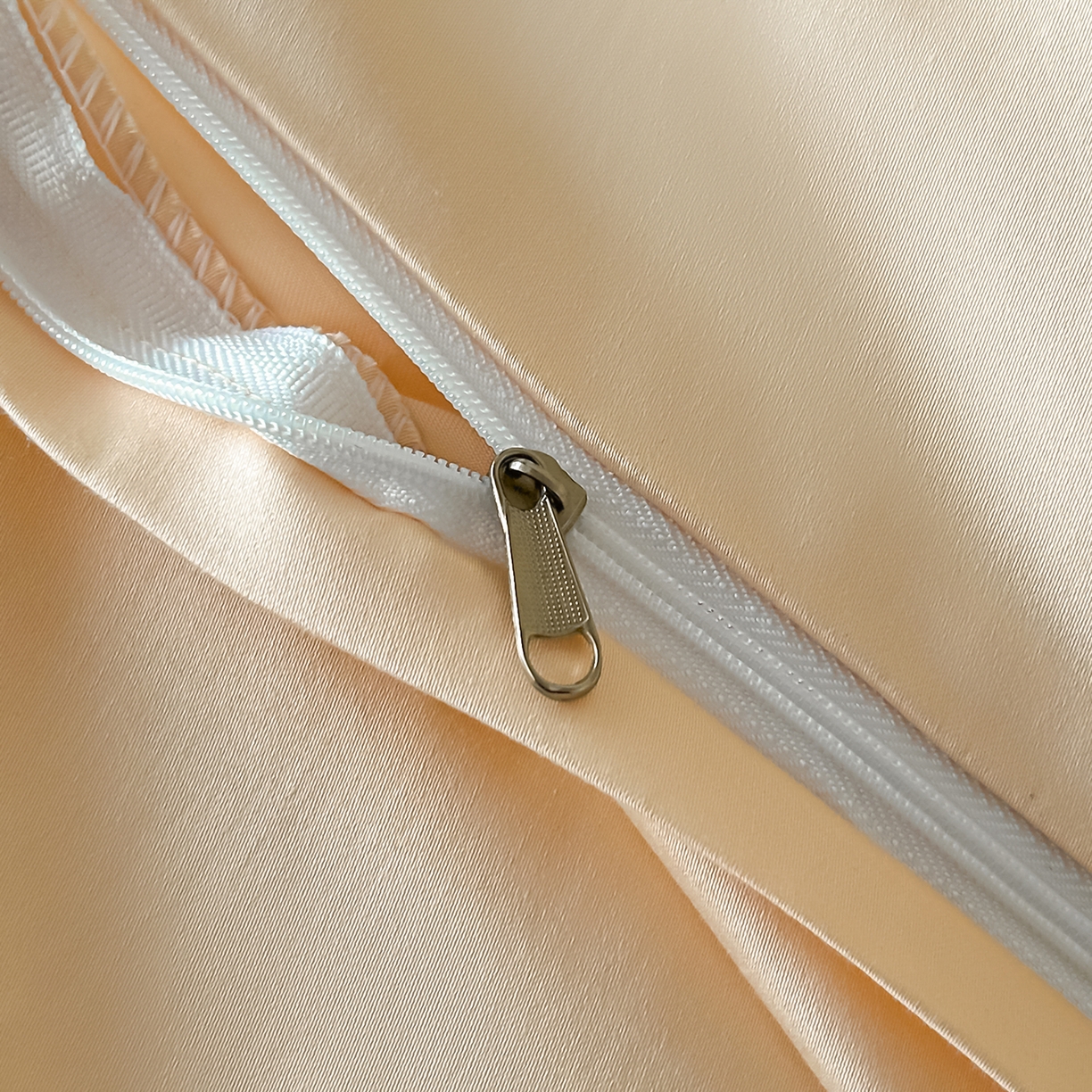 91家纺网 家纺一手货源 找家纺 置顶家纺 2026新款羽枫亲肤提花刺绣四件套 羽枫-浅香槟