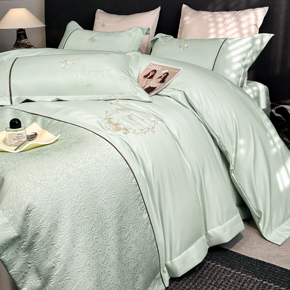 91家纺网 家纺一手货源 找家纺 七七家纺 2026新款浮雕亲肤棉刺绣四件套-迪拉系列 迪拉-嫩绿