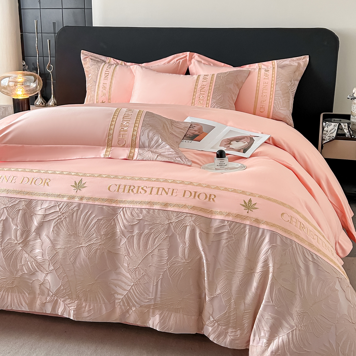 91家纺网 家纺一手货源 找家纺 置顶家纺 2026新款羽枫亲肤提花刺绣四件套 羽枫-玉粉