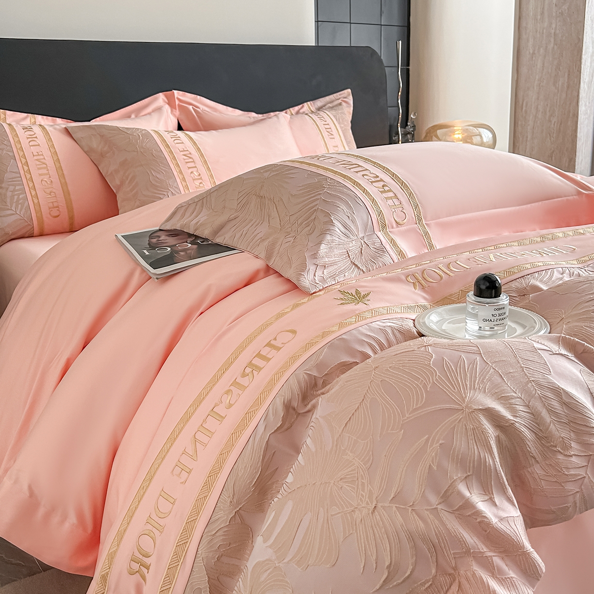 91家纺网 家纺一手货源 找家纺 置顶家纺 2026新款羽枫亲肤提花刺绣四件套 羽枫-玉粉