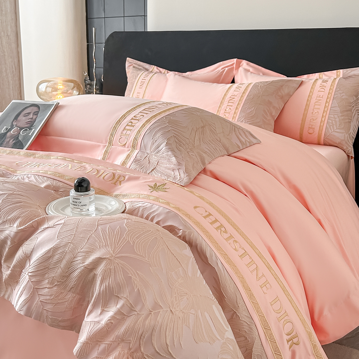 91家纺网 家纺一手货源 找家纺 置顶家纺 2026新款羽枫亲肤提花刺绣四件套 羽枫-玉粉