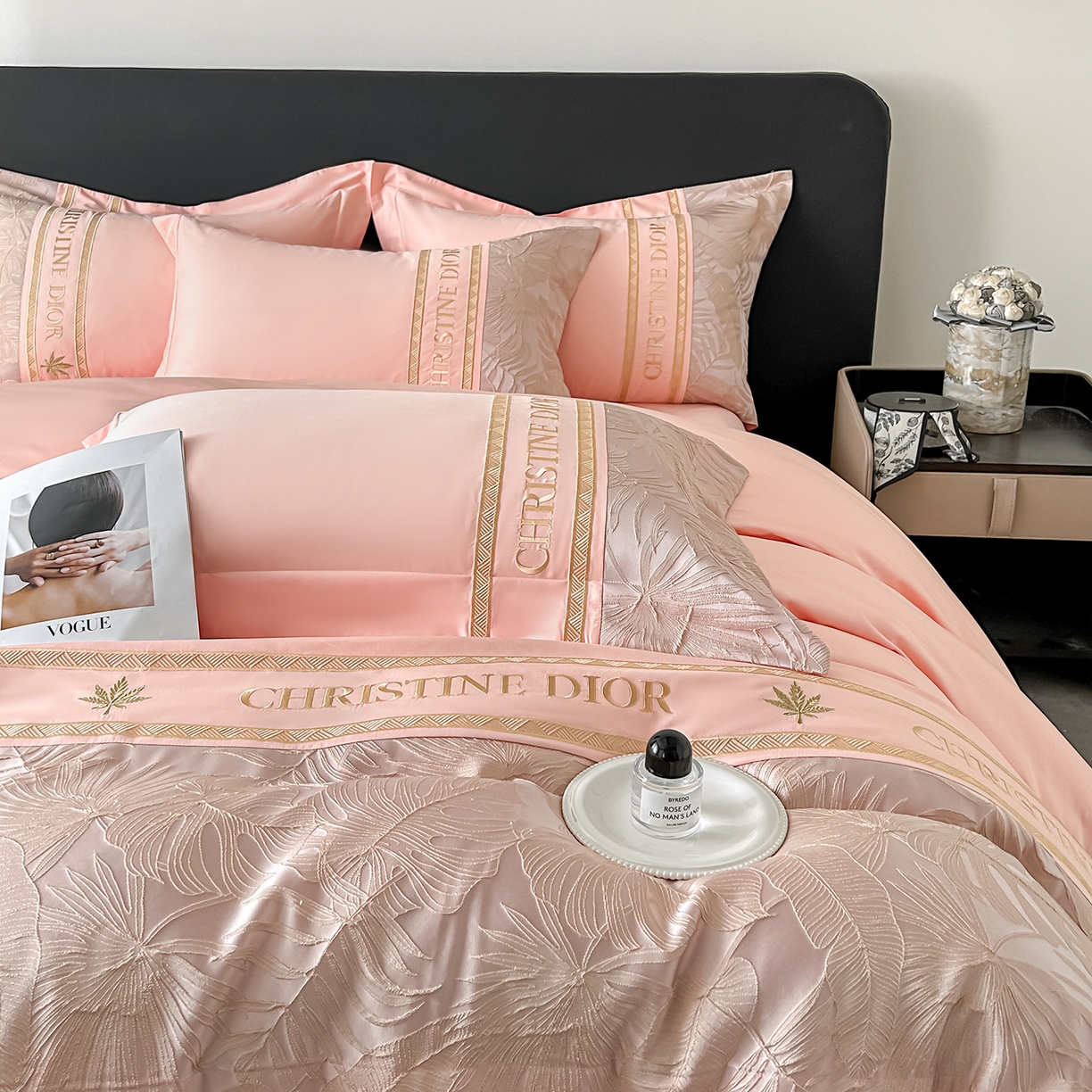 91家纺网 家纺一手货源 找家纺 置顶家纺 2026新款羽枫亲肤提花刺绣四件套 羽枫-玉粉