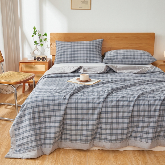 91家纺网 家纺一手货源 找家纺 猎鹿人家纺 2026新款A类水洗棉新疆棉花夏被 被子被芯 烟雨蓝