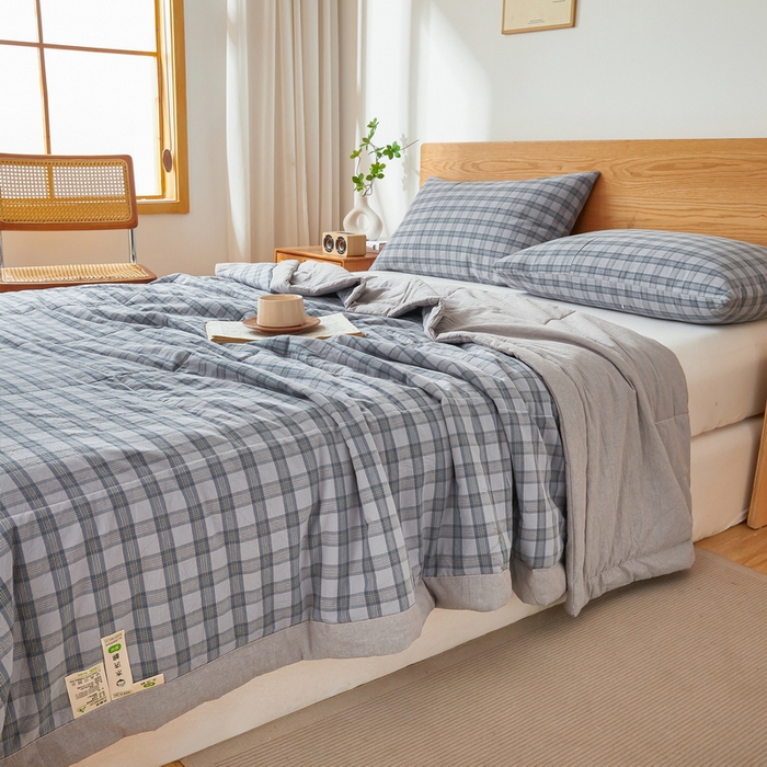 91家纺网 家纺一手货源 找家纺 猎鹿人家纺 2026新款A类水洗棉新疆棉花夏被 被子被芯 烟雨蓝