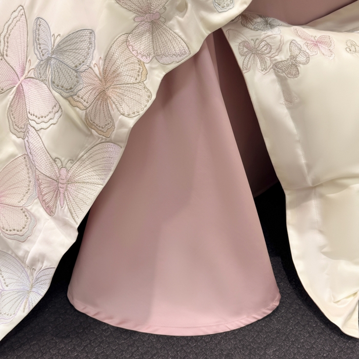 91家纺网 家纺一手货源 找家纺 （总）女子家纺 2026新款刺绣亲肤棉轻奢四件套 花蝶