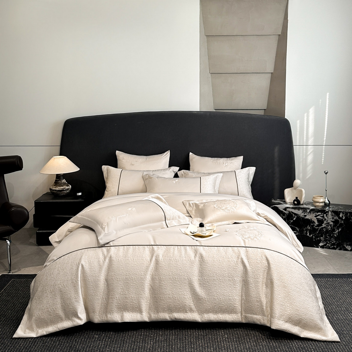 91家纺网 家纺一手货源 找家纺 七七家纺 2026新款浮雕亲肤棉刺绣四件套-迪拉系列 迪拉-香槟