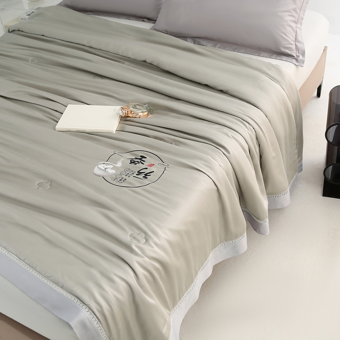 91家纺网 家纺一手货源 找家纺 （总）薇玛仕 2026春夏新款镂空款60天丝莱赛尔蚕丝纯色夏凉被空调被