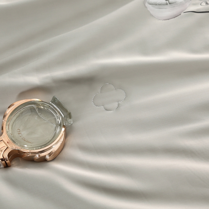 91家纺网 家纺一手货源 找家纺 （总）薇玛仕 2026春夏新款镂空款60天丝莱赛尔蚕丝纯色夏凉被空调被