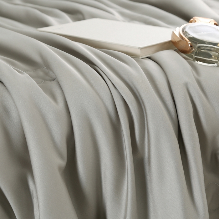 91家纺网 家纺一手货源 找家纺 （总）薇玛仕 2026春夏新款镂空款60天丝莱赛尔蚕丝纯色夏凉被空调被