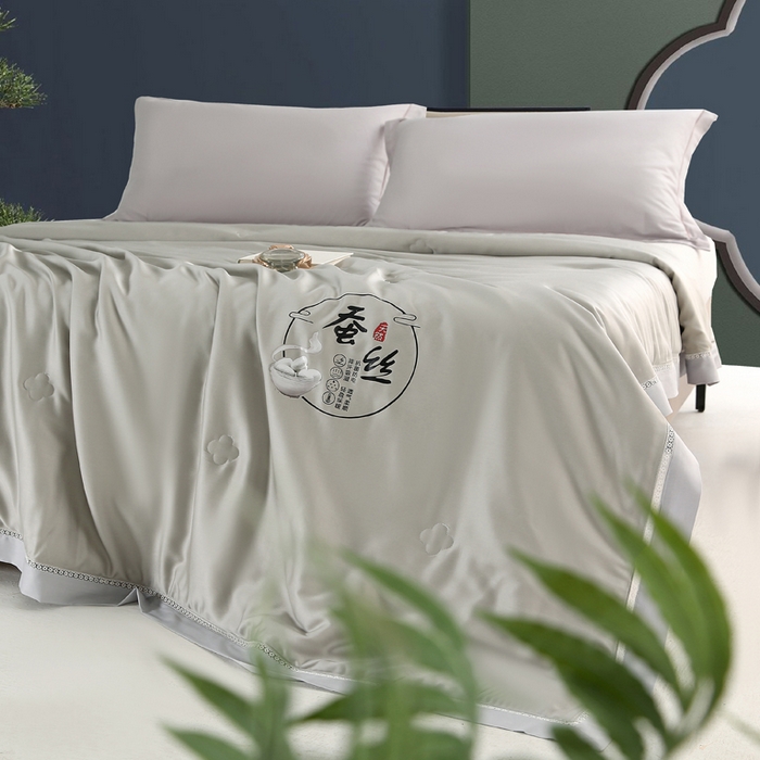 91家纺网 家纺一手货源 找家纺 （总）薇玛仕 2026春夏新款镂空款60天丝莱赛尔蚕丝纯色夏凉被空调被