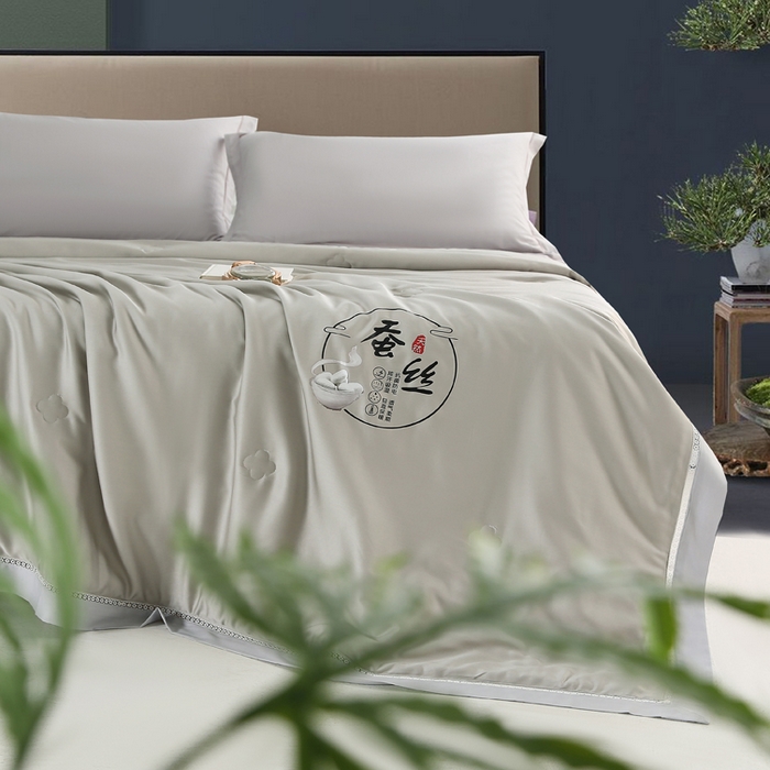 91家纺网 家纺一手货源 找家纺 （总）薇玛仕 2026春夏新款镂空款60天丝莱赛尔蚕丝纯色夏凉被空调被