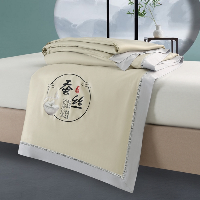 91家纺网 家纺一手货源 找家纺 薇玛仕 2026春夏新款镂空款60天丝莱赛尔蚕丝纯色夏凉被空调被 米绿