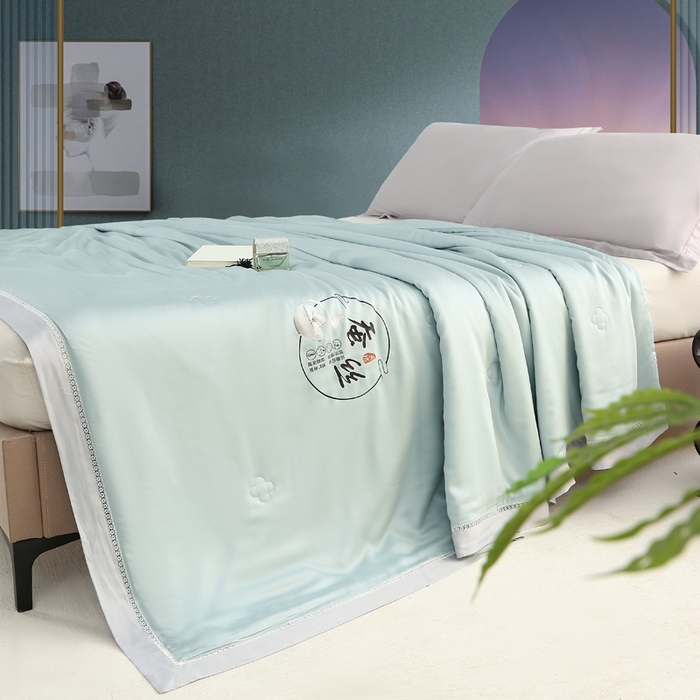 91家纺网 家纺一手货源 找家纺 薇玛仕 2026春夏新款镂空款60天丝莱赛尔蚕丝纯色夏凉被空调被 莫兰迪