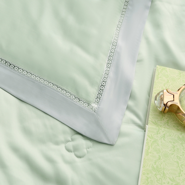 91家纺网 家纺一手货源 找家纺 薇玛仕 2026春夏新款镂空款60天丝莱赛尔蚕丝纯色夏凉被空调被 嫩绿