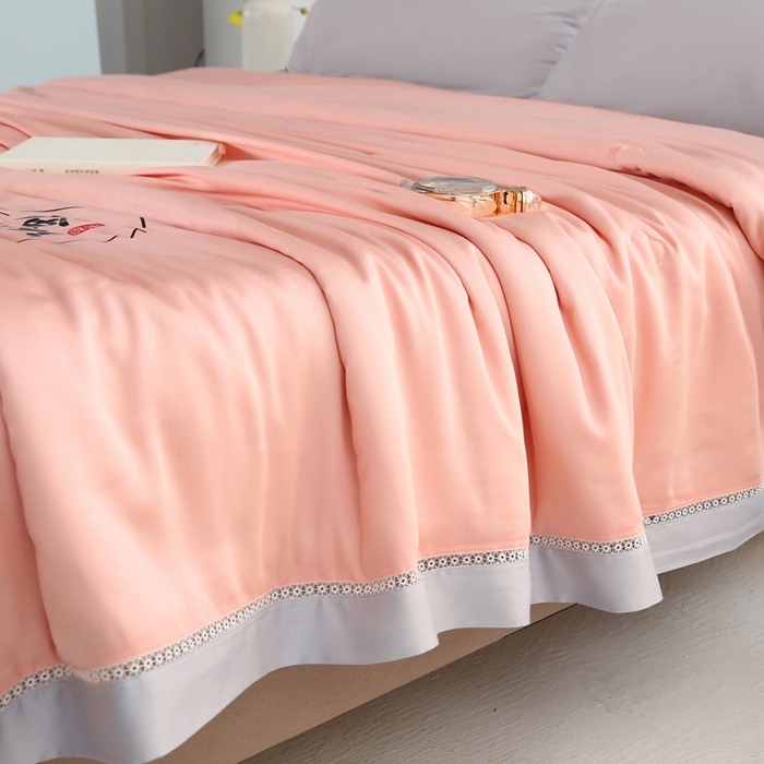 91家纺网 家纺一手货源 找家纺 薇玛仕 2026春夏新款镂空款60天丝莱赛尔蚕丝纯色夏凉被空调被 西柚粉