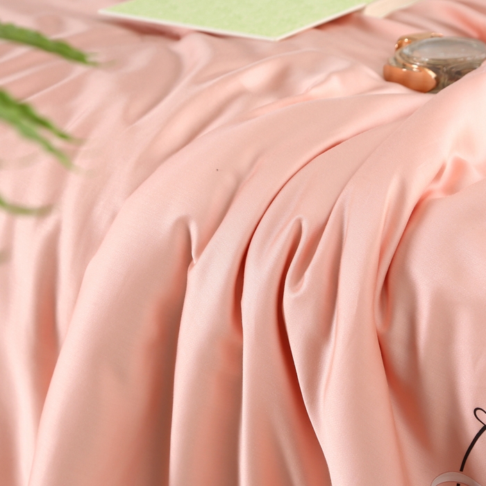 91家纺网 家纺一手货源 找家纺 薇玛仕 2026春夏新款镂空款60天丝莱赛尔蚕丝纯色夏凉被空调被 西柚粉