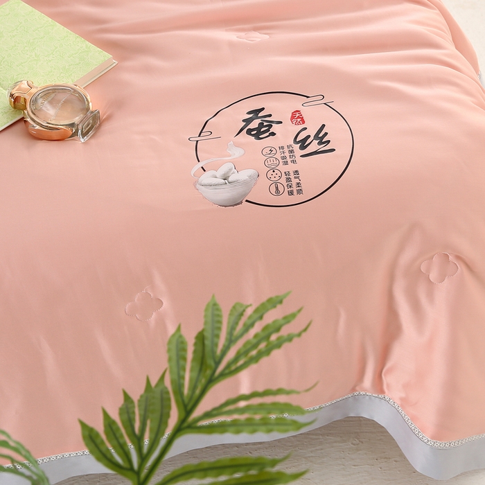 91家纺网 家纺一手货源 找家纺 薇玛仕 2026春夏新款镂空款60天丝莱赛尔蚕丝纯色夏凉被空调被 西柚粉