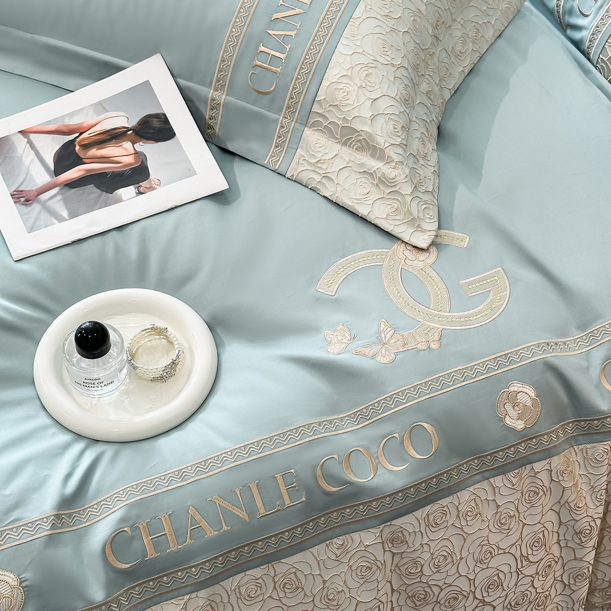 91家纺网 家纺一手货源 找家纺 置顶家纺 2026新款香芙亲肤提花刺绣四件套 香芙-繁星蓝