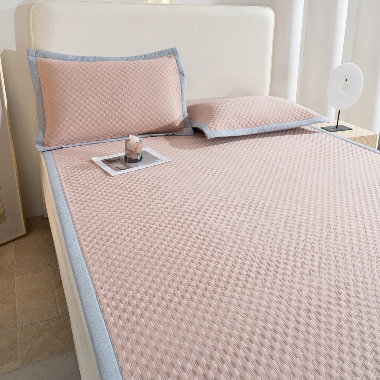 91家纺网 家纺一手货源 找家纺 （总）凌云家纺 2026新款宽边锦纶凉感冰丝席三件套冰格空气席单凉席