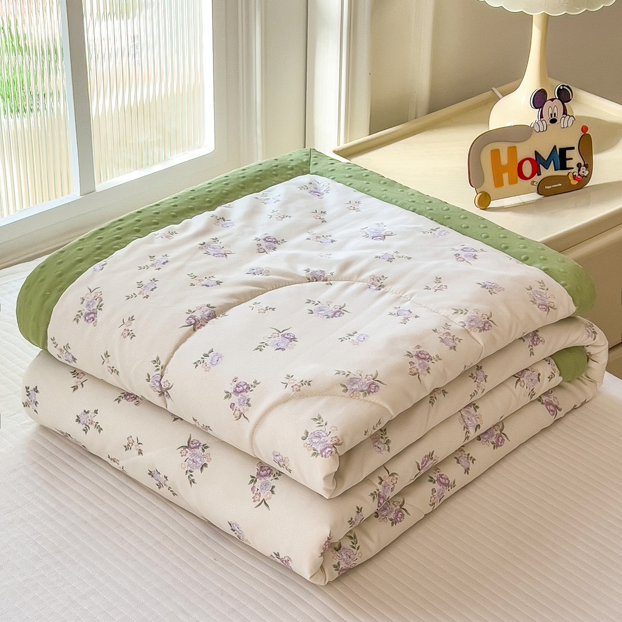 91家纺网 家纺一手货源 找家纺 （总）斯尔顿 2026新款印花夏凉豆豆夏被手工包边被子被芯儿童