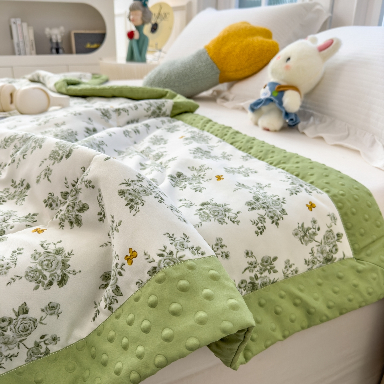 91家纺网 家纺一手货源 找家纺 斯尔顿 2026新款印花夏凉豆豆夏被手工包边被子被芯儿童 山奈