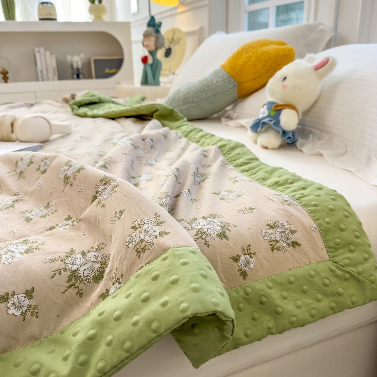 91家纺网 家纺一手货源 找家纺 斯尔顿 2026新款印花夏凉豆豆夏被手工包边被子被芯儿童 幽兰拿铁