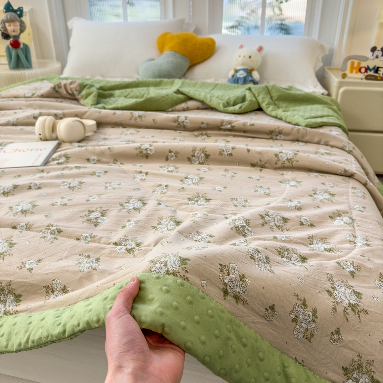 91家纺网 家纺一手货源 找家纺 斯尔顿 2026新款印花夏凉豆豆夏被手工包边被子被芯儿童 幽兰拿铁