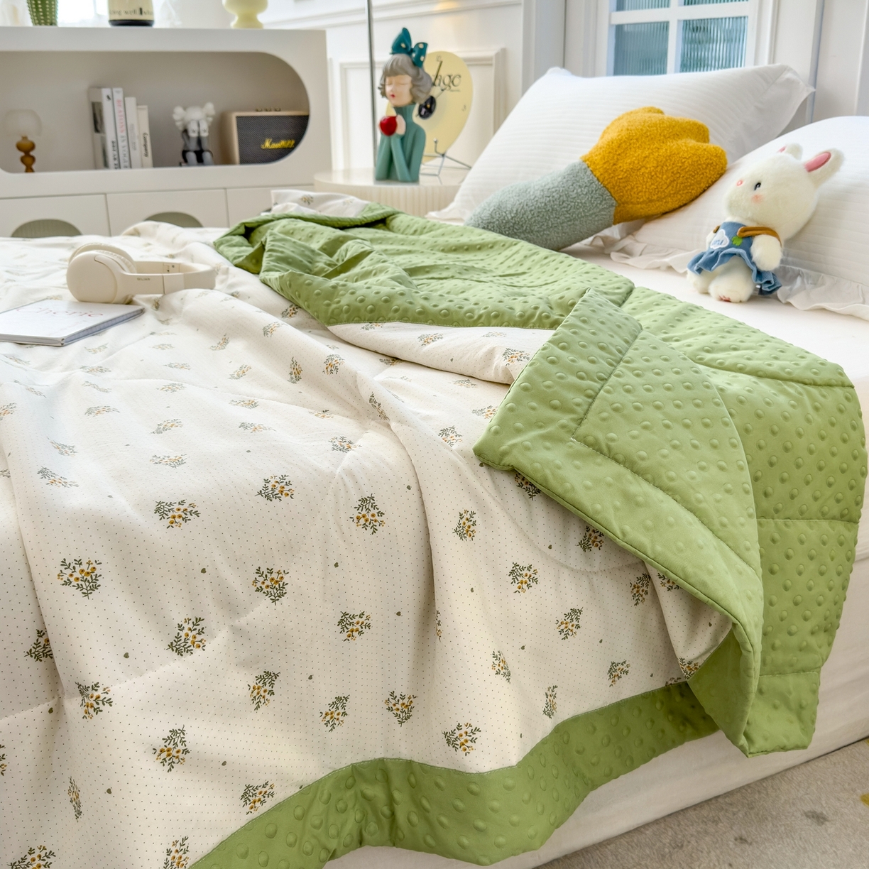 91家纺网 家纺一手货源 找家纺 斯尔顿 2026新款印花夏凉豆豆夏被手工包边被子被芯儿童 幸会