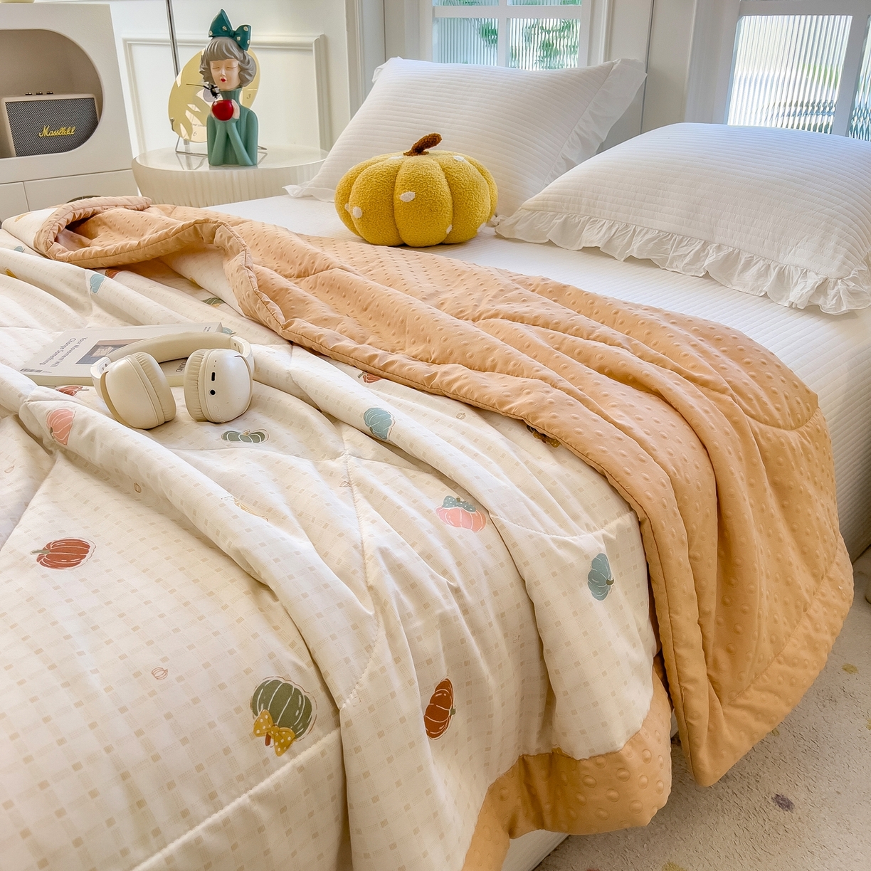91家纺网 家纺一手货源 找家纺 斯尔顿 2026新款印花夏凉豆豆夏被手工包边被子被芯儿童 南瓜派对