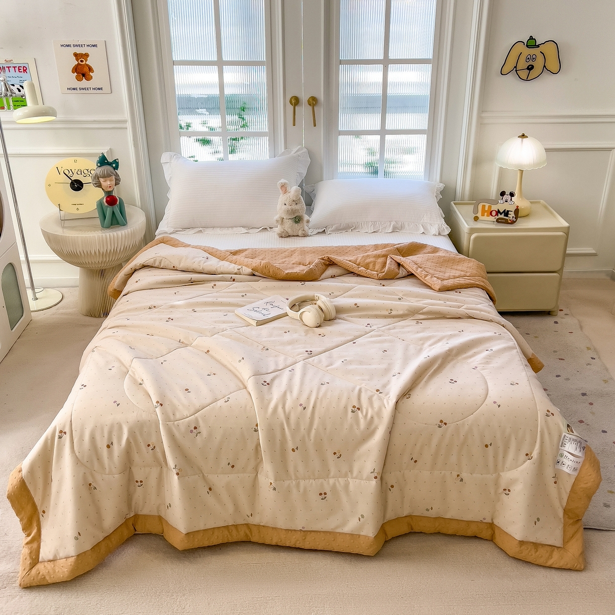 91家纺网 家纺一手货源 找家纺 斯尔顿 2026新款印花夏凉豆豆夏被手工包边被子被芯儿童 奶杏樱桃