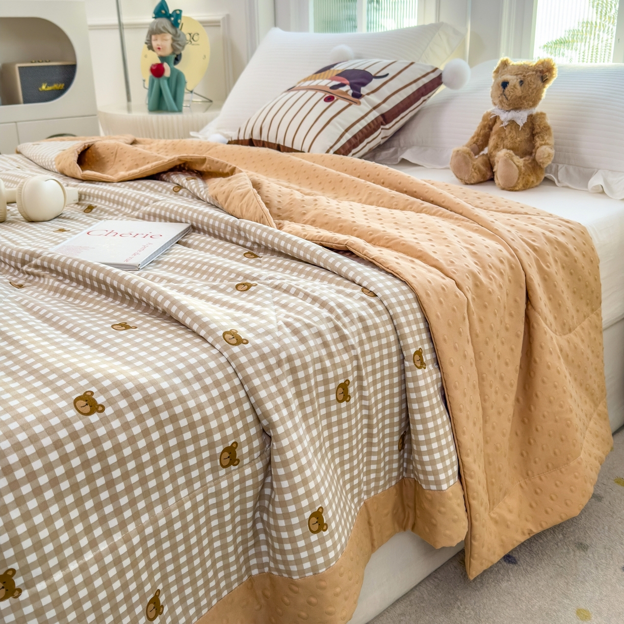 91家纺网 家纺一手货源 找家纺 斯尔顿 2026新款印花夏凉豆豆夏被手工包边被子被芯儿童 呆呆熊