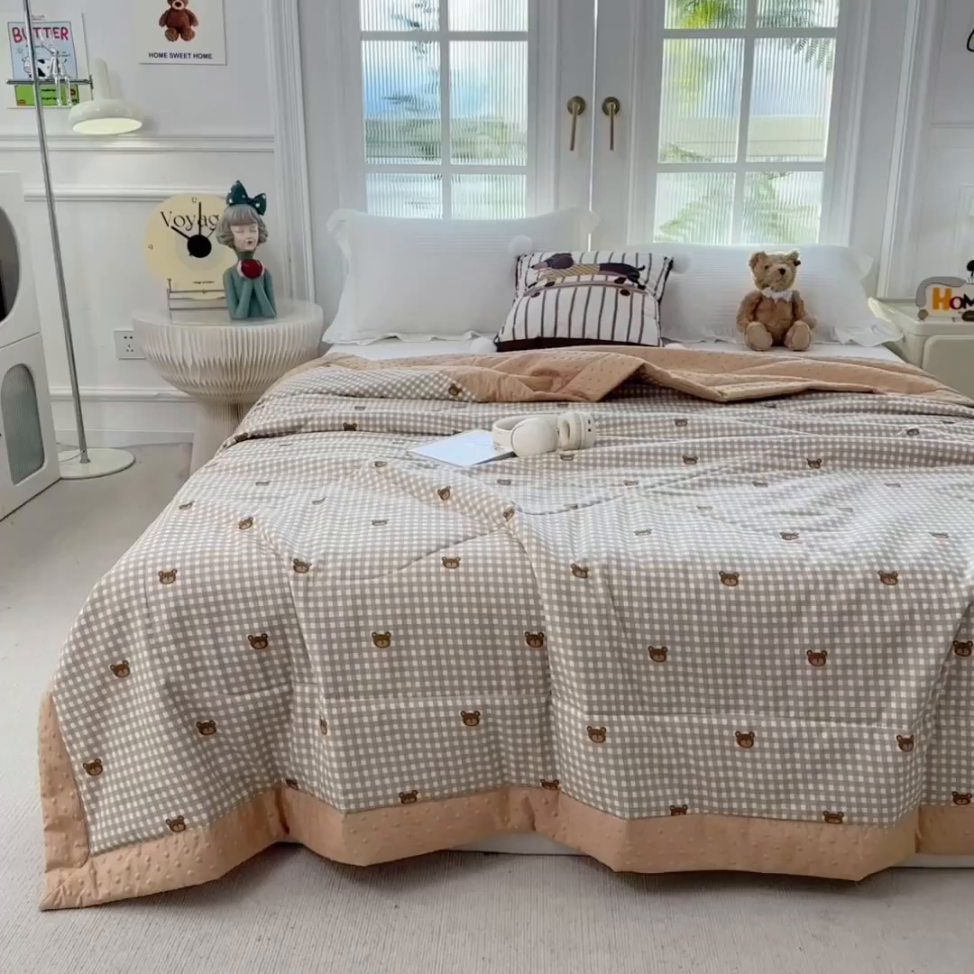 91家纺网 家纺一手货源 找家纺 斯尔顿 2026新款印花夏凉豆豆夏被手工包边被子被芯儿童 西高地