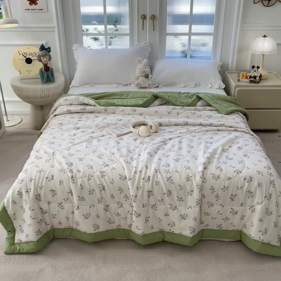 91家纺网 家纺一手货源 找家纺 （总）斯尔顿 2026新款印花夏凉豆豆夏被手工包边被子被芯儿童