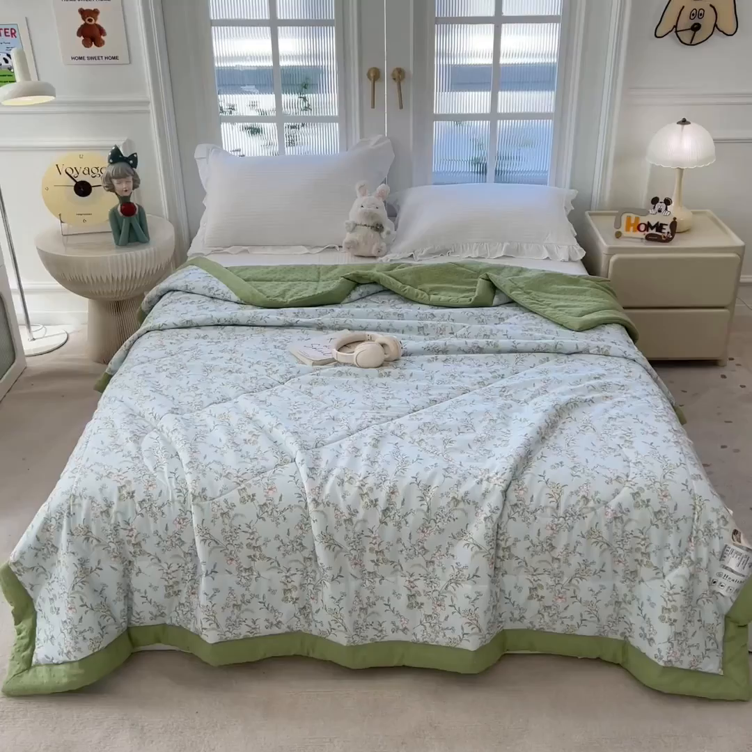 91家纺网 家纺一手货源 找家纺 斯尔顿 2026新款印花夏凉豆豆夏被手工包边被子被芯儿童 蔚蓝庄园