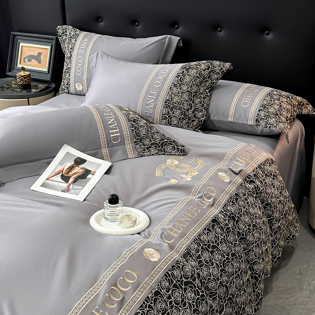 91家纺网 家纺一手货源 找家纺 置顶家纺 2026新款香芙亲肤提花刺绣四件套 香芙-高级灰