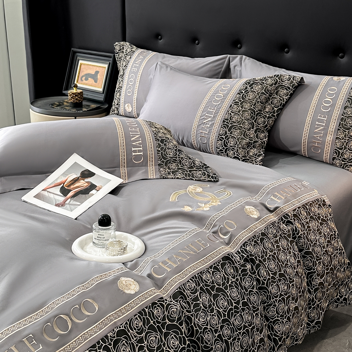 91家纺网 家纺一手货源 找家纺 置顶家纺 2026新款香芙亲肤提花刺绣四件套 香芙-高级灰