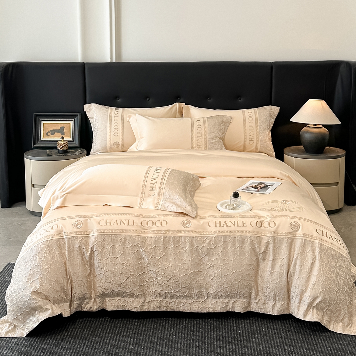 91家纺网 家纺一手货源 找家纺 置顶家纺 2026新款香芙亲肤提花刺绣四件套 香芙-浅香槟