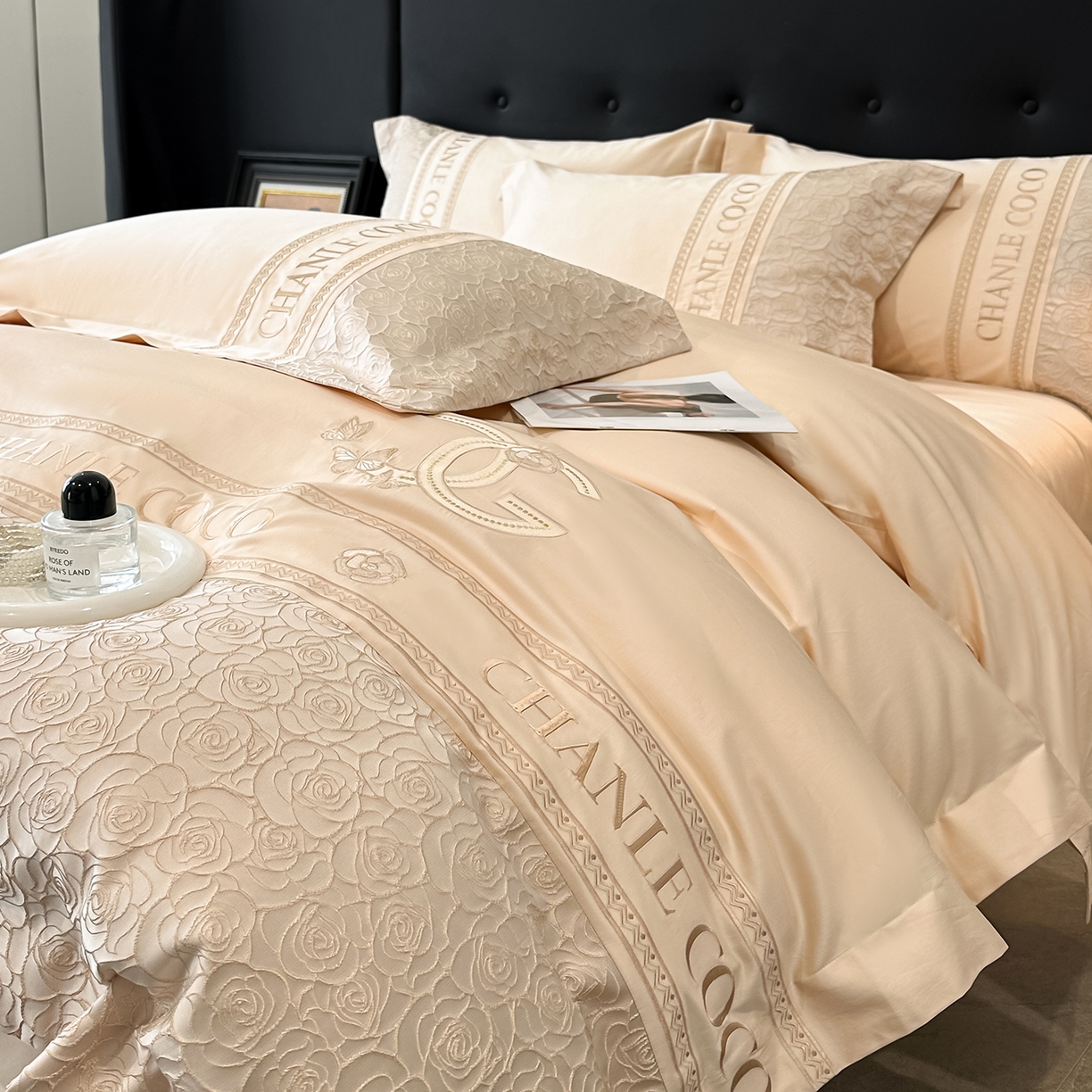 91家纺网 家纺一手货源 找家纺 置顶家纺 2026新款香芙亲肤提花刺绣四件套 香芙-浅香槟