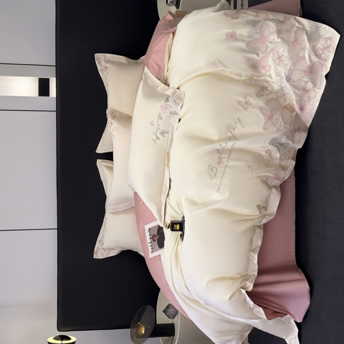 91家纺网 家纺一手货源 找家纺 女子家纺 2026新款刺绣亲肤棉轻奢四件套 花蝶 白+粉