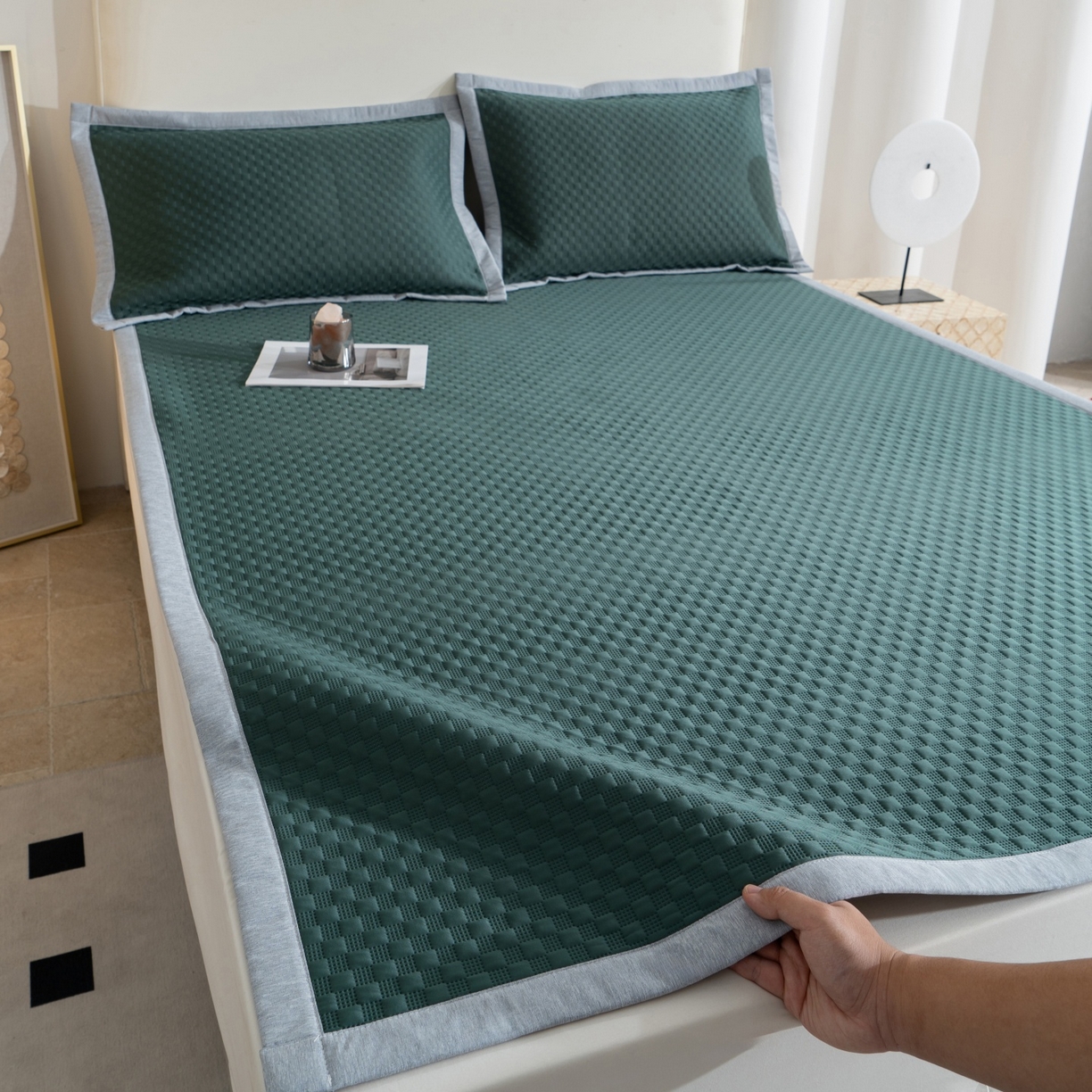 91家纺网 家纺一手货源 找家纺 凌云家纺 2026新款宽边锦纶凉感冰丝席三件套冰格空气席单凉席 冰格空气席-墨绿