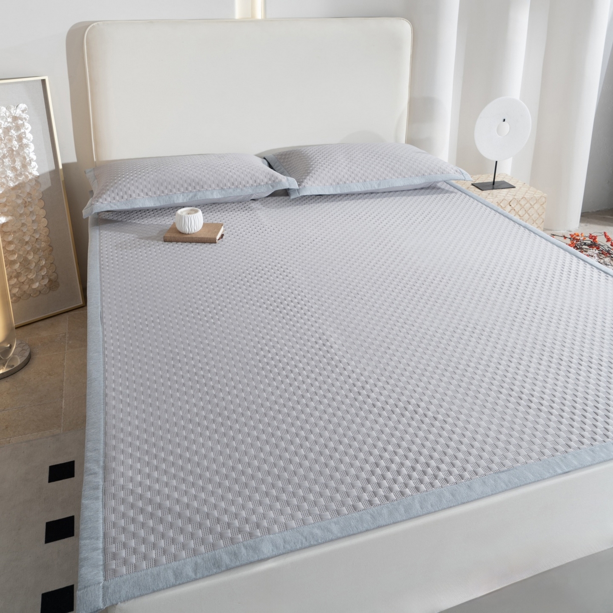 91家纺网 家纺一手货源 找家纺 凌云家纺 2026新款宽边锦纶凉感冰丝席三件套冰格空气席单凉席 冰格空气席-浅灰