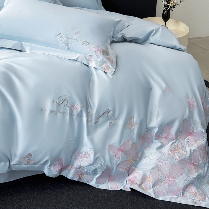 91家纺网 家纺一手货源 找家纺 女子家纺 2026新款刺绣亲肤棉轻奢四件套 花蝶 星辰蓝